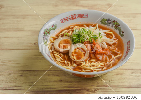 ピリ辛ラーメン ピリ辛ラーメン 130992836