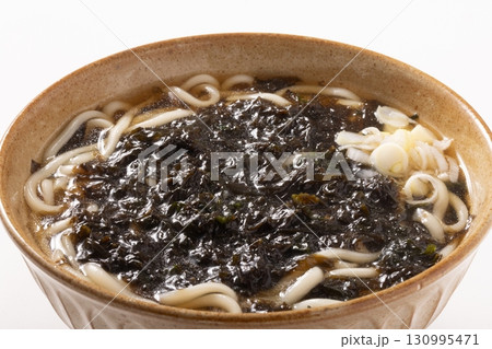 海苔うどん 130995471