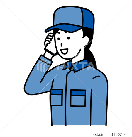 スマートフォンで話すつなぎ作業服の女性 スマートフォンで話すつなぎ作業服の女性 131002163