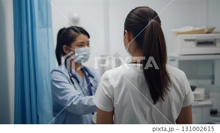 医師と患者 131002615