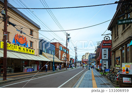 小樽 レトロな町並み 堺町通り 北一硝子 カニ 小樽 レトロな町並み 堺町通り 北一硝子 カニ 131006959