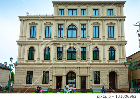 小樽　レトロな町並み　堺町通り　北一ヴェネツィア美術館 131006962