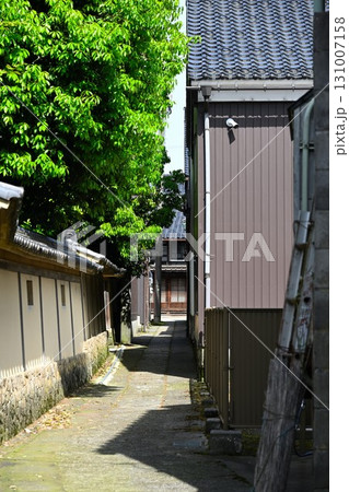 高岡市金屋町の街並み（富山県） 131007158