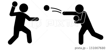 雪合戦をする二人の人物シルエットイラスト 131007680