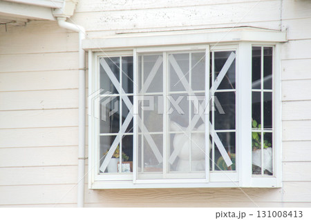 X型格子窓の出窓 131008413