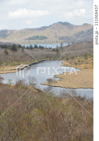 赤城山の地蔵岳から覚満淵方面を望む(群馬県) 赤城山の地蔵岳から覚満淵方面を望む(群馬県) 131008437