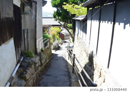 尾道の路地（広島県尾道市） 131008440