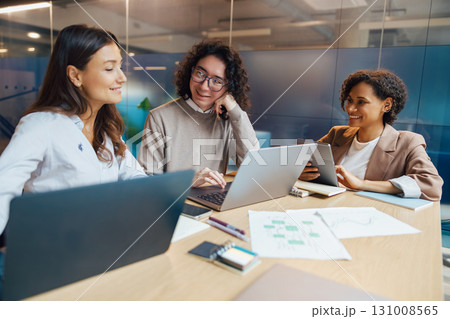 The Importance of Diverse Team Collaboration in a Modern Office Setting Today and Tomorrow The Importance of Diverse Team Collaboration in a Modern Office Setting Today and Tomorrow 131008565