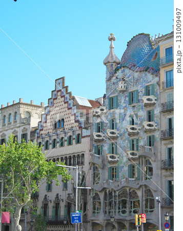 スペイン　バルセロナ　カサ・バトリョ、カサ・アマトリェール　5月 131009497