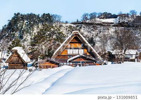白川郷の雪景色　和田家 131009851