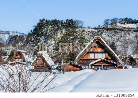 白川郷の雪景色　和田家 131009854