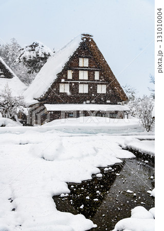 白川郷の雪景色 白川郷の雪景色 131010004