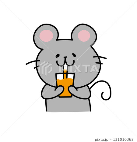 オレンジジュースを飲むネズミ 131010368
