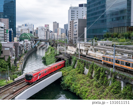 【聖橋】3方向から交差する電車 【聖橋】3方向から交差する電車 131011151