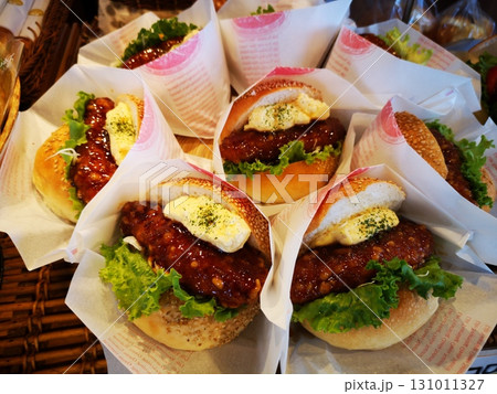 照り焼きハンバーガー 照り焼きハンバーガー 131011327