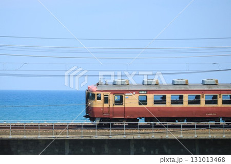 えちごトキめき鉄道　455系×日本海 131013468
