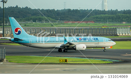 大韓航空 離陸準備中の機体と空港 大韓航空 離陸準備中の機体と空港 131014069