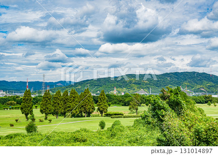 淀川の河川敷ゴルフ場　大阪府枚方市 131014897