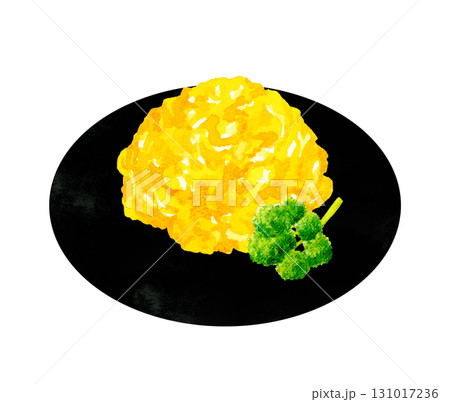 お皿に盛り付けたスクランブルエッグとパセリ　卵料理の手描き水彩イラスト素材 131017236