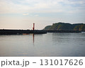 防波堤と灯台 131017626