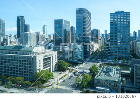 大阪・堂島浜タワーから見た御堂筋・淀屋橋・中之島方面の眺め(2025年9月撮影) 大阪・堂島浜タワーから見た御堂筋・淀屋橋・中之島方面の眺め(2025年9月撮影) 131020567