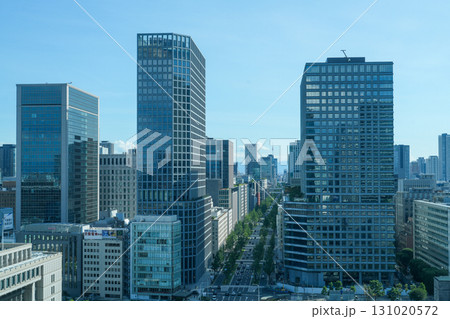 大阪・堂島浜タワーから見た御堂筋・淀屋橋・中之島方面の眺め(2025年9月撮影) 大阪・堂島浜タワーから見た御堂筋・淀屋橋・中之島方面の眺め(2025年9月撮影) 131020572