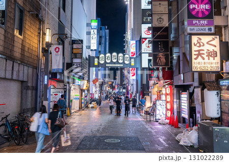 《大阪府》宗右衛門町・道頓堀の大人の歓楽街 《大阪府》宗右衛門町・道頓堀の大人の歓楽街 131022289