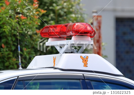 パトロールカー（昇降式パトランプ） 131022325