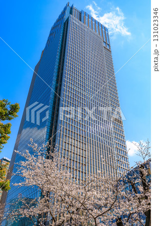東京　港区 赤坂　東京ミッドタウンと桜 131023346