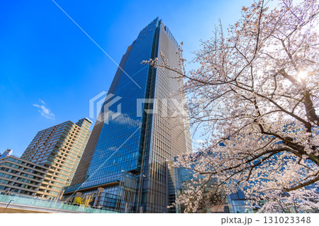 東京　港区 赤坂　東京ミッドタウンと桜 131023348