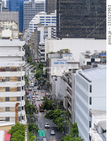 タイ・バンコク　スラウォン通り周辺のビル群 俯瞰 / Bangkok, Thailand 131023963