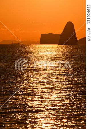五島灘、角力灘、大角力の夕景 131024686