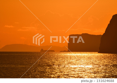 五島灘、角力灘、大角力の夕景 131024688