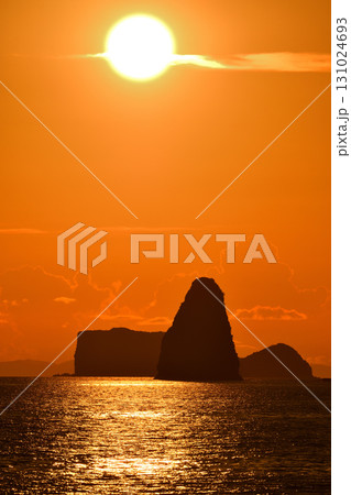 五島灘、角力灘、大角力の夕景 五島灘、角力灘、大角力の夕景 131024693