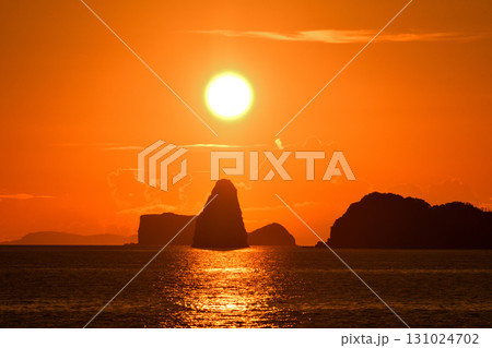 五島灘、角力灘、大角力の夕景 131024702