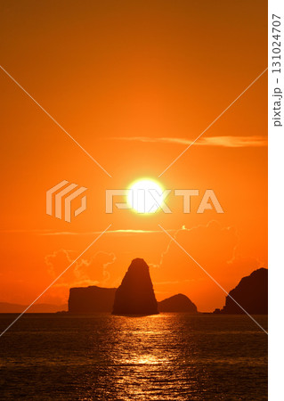 五島灘、角力灘、大角力の夕景 五島灘、角力灘、大角力の夕景 131024707