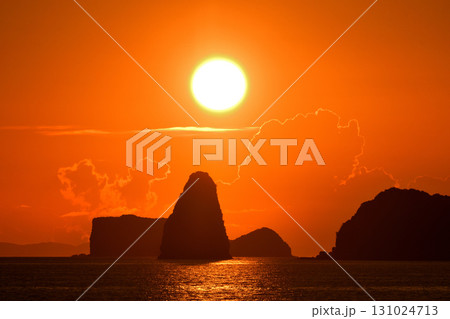 五島灘、角力灘、大角力の夕景 131024713
