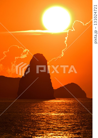 五島灘、角力灘、大角力の夕景 131024721