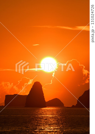 五島灘、角力灘、大角力の夕景 131024726