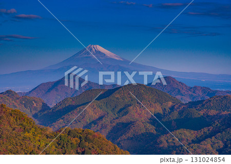 【静岡県】秋の葛城山から望む富士山 【静岡県】秋の葛城山から望む富士山 131024854