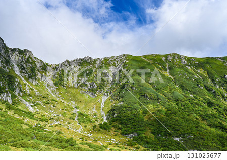 長野県中央アルプスの木曽駒ヶ岳 長野県中央アルプスの木曽駒ヶ岳 131025677