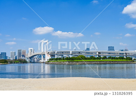 東京お台場からの都市風景 131026395