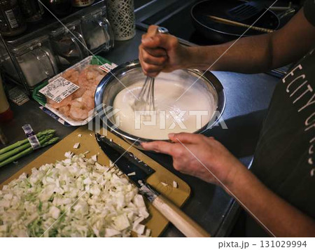 お好み焼き　料理　キッチン 131029994