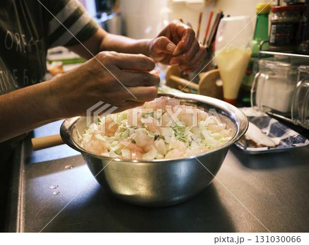 お好み焼き　料理　キッチン 131030066