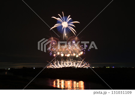 四大花火師の饗宴 <利根川大花火大会2025> 四大花火師の饗宴 <利根川大花火大会2025> 131031109