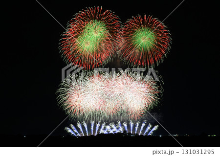 四大花火師の饗宴 <利根川大花火大会2025> 四大花火師の饗宴 <利根川大花火大会2025> 131031295