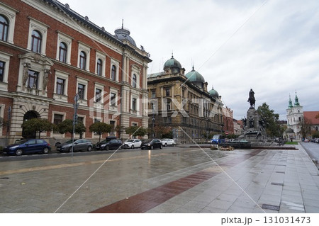 ポーランドの京都クラクフ旧市街地周辺風景 131031473