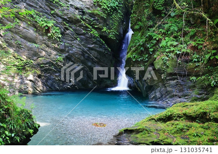 美しい滝 美しい滝 131035741