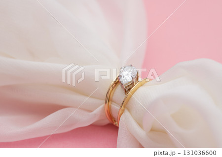Gold Engagement Diamond Ring 131036600