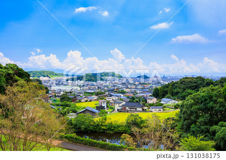 鹿児島ふれあいスポーツランドから見る鹿児島市の街並み 131038175